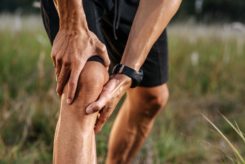 Sporto trauma ar raiščių patempimas: kur atsigavimo plane tinka šviesos terapija